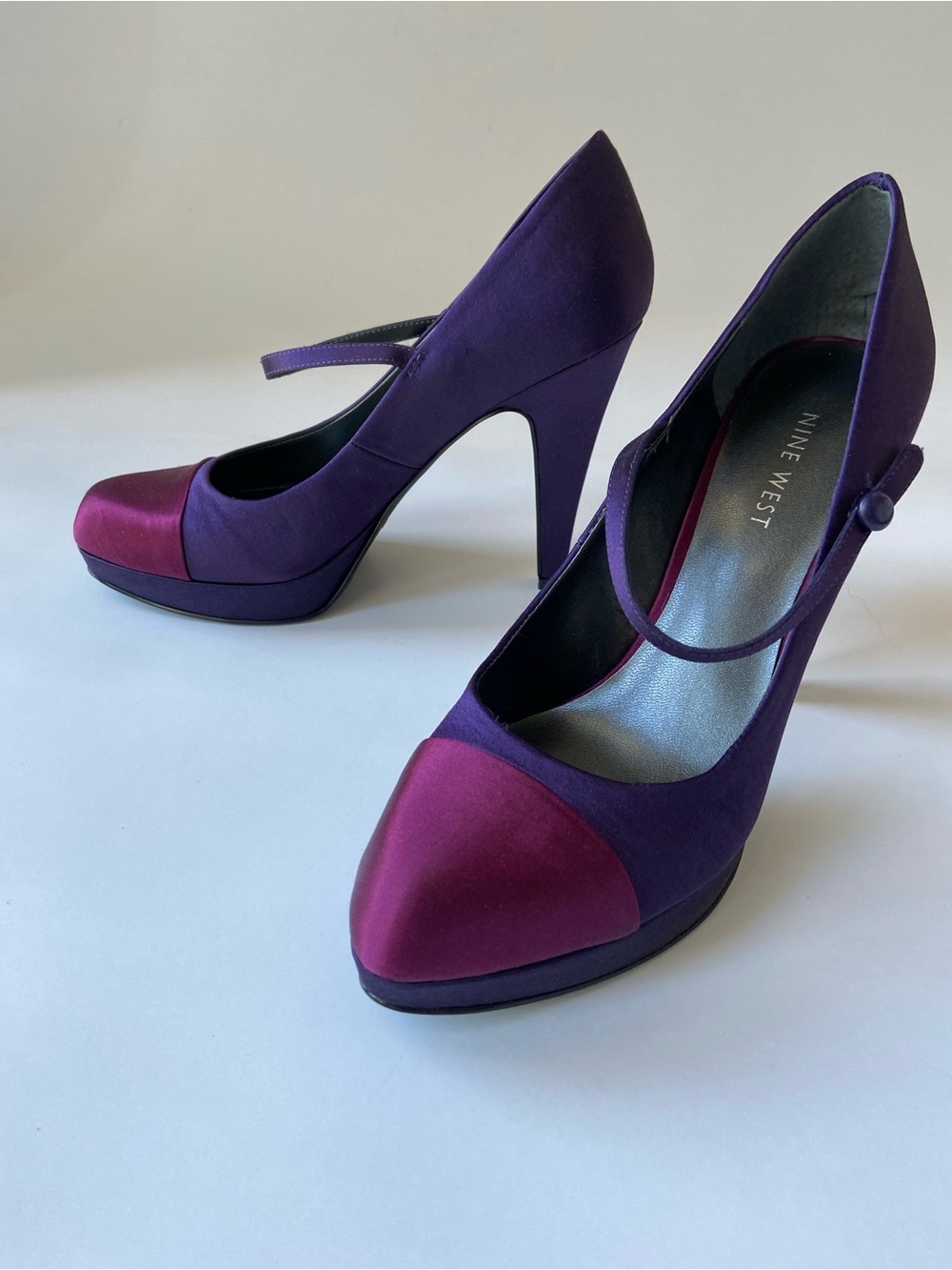 Nine West Women's Two-Tone Purple and Berry Mary satin Jane Pump